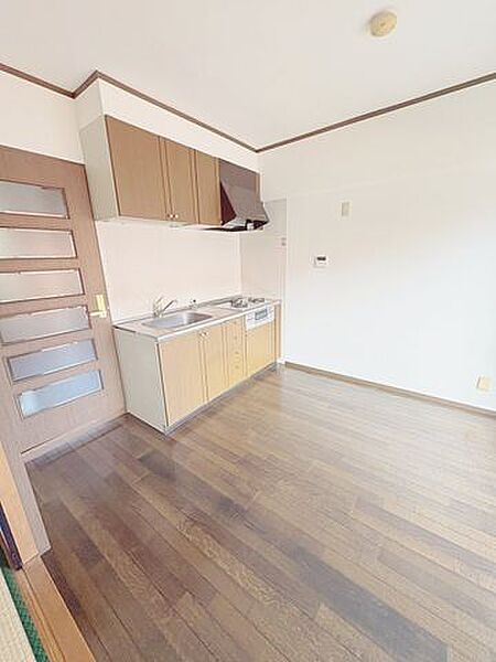 【リフォーム中】DKです。ペット2匹までOKのマンションです。