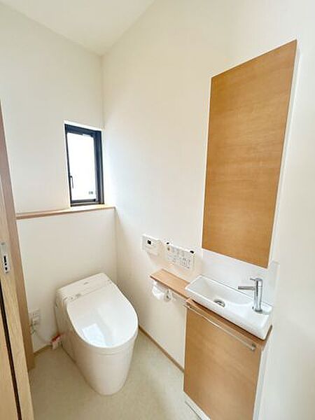 トイレを拡大表示