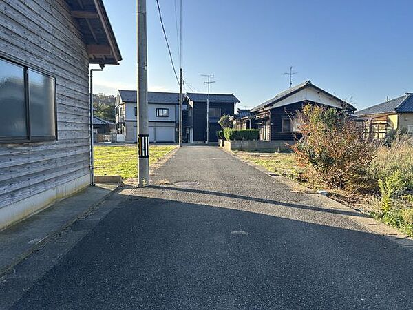 【前面道路】前面道路は幅員約4.1ｍです。