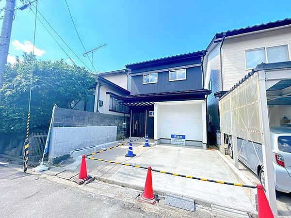 【別角度外観写真】別角度から撮影した外観写真になります。
