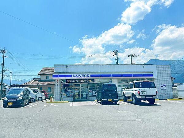 【周辺環境/コンビニ】ローソン大野新庄店まで約640m（徒歩約8分）です。 840m
