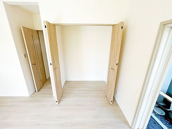 【リフォーム済】LDK収納写真。