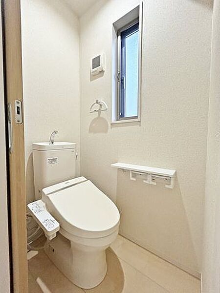 北 【現況販売】二階トイレ写真 1500m