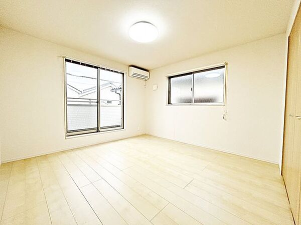【現況販売】洋室北側6帖写真