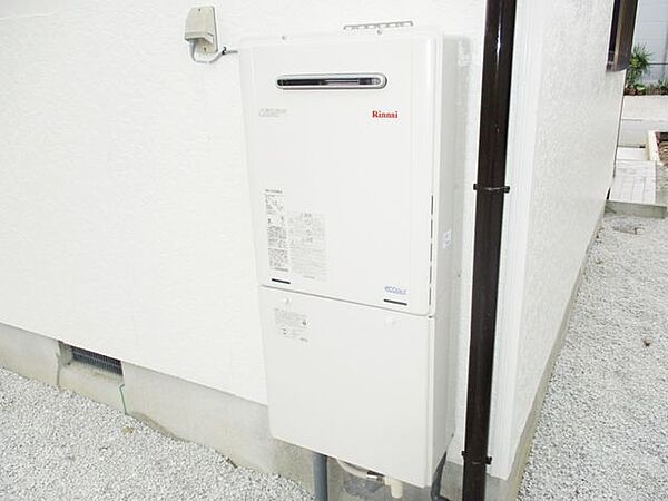 【同仕様写真】給湯器を新品交換します。