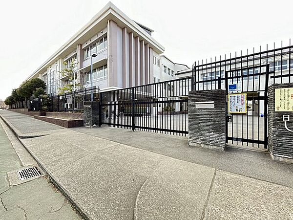 【周辺環境】伊川谷小学校まで約850m、徒歩約11分です。