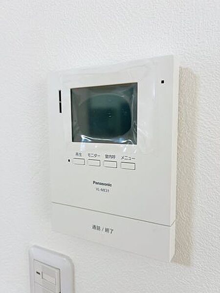 【リフォーム済】Panasonic製のモニタ付きインターホン新品交換済みです。モニター付きなので安心ですね。