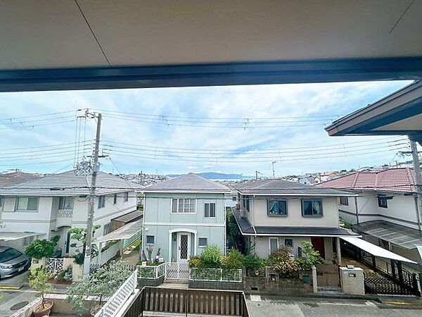 【眺望】眺望の写真です。明石海峡大橋、海が見えます。