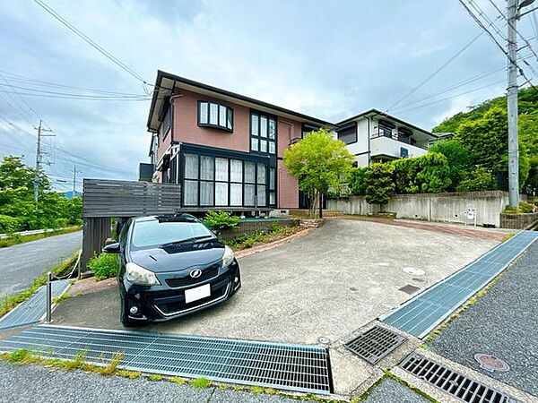 【現況販売】外観の別角度写真です。