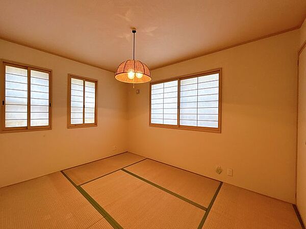 【リフォーム予定】1F和室約6帖の写真です。1Fにリビングともう一部屋あるとうれしいですね。