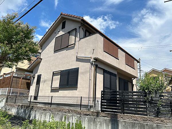 【現況販売】外観の別角度写真です。