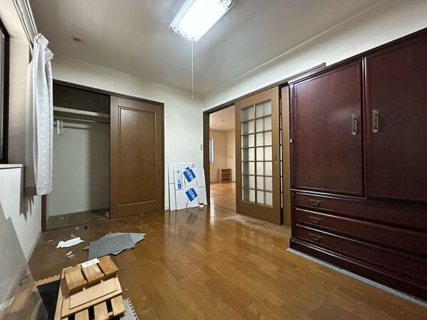 【現況販売】1階洋室の写真です。