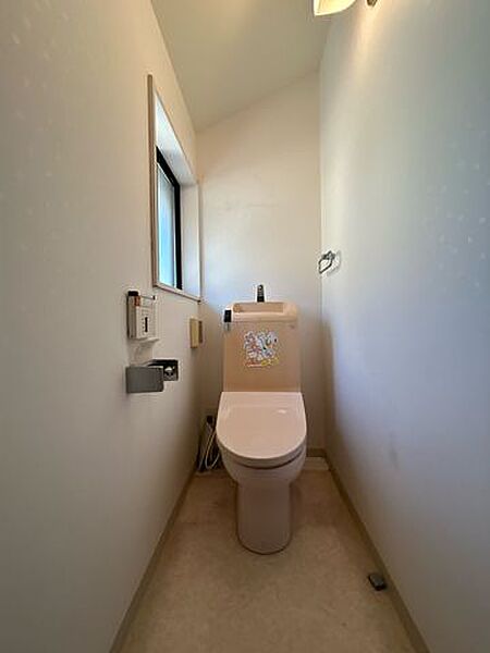 【現況販売】2階トイレの写真です。