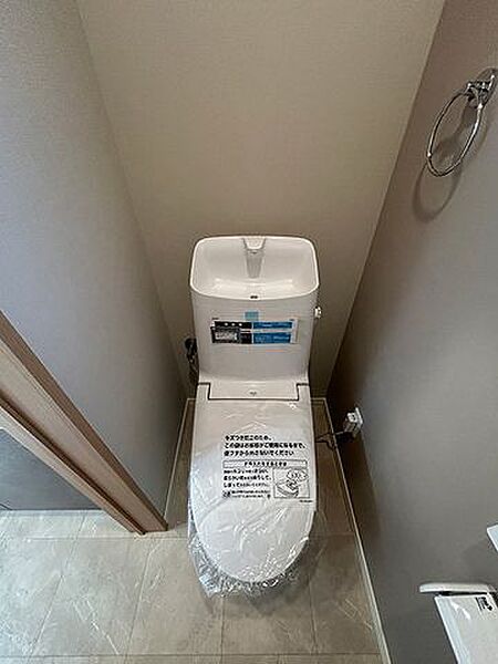 「1階トイレ」LIXIL製、新品交換済み