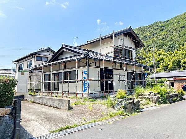 外観：326000252202
