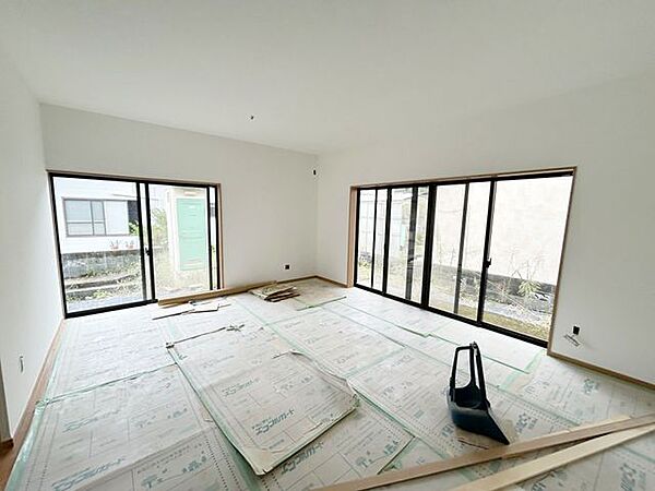【リフォーム中】1階6畳和室は7.5帖洋室にリフォームします。床はフロア張替え、壁はクロス仕上げになります。耐震補強工事を合わせて行います。
