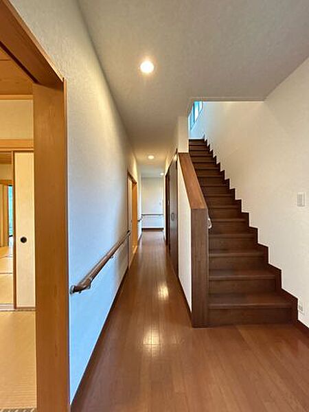 【リフォーム中】1階廊下の写真です。