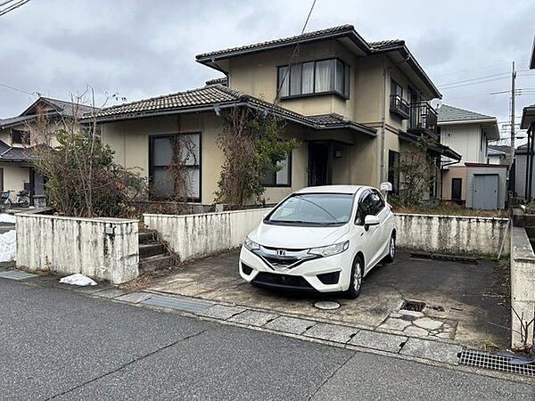 駐車場です。並列2台駐車可能です。