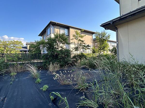 【リフォーム中 7/23撮影】外壁、屋根塗装と樹木伐採、敷地内除草を行います。