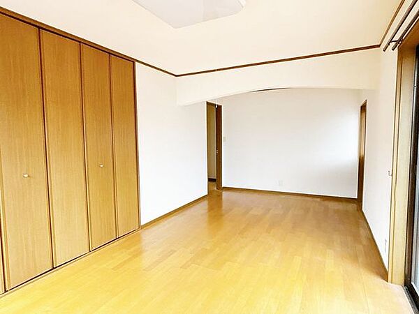 2階9帖洋室別アングル