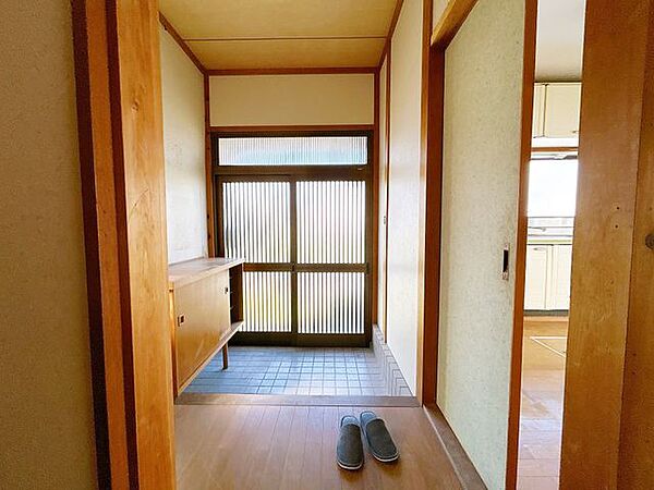 玄関別アングルです。