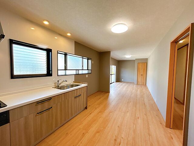 リビング/ダイニング 境港市誠道町298