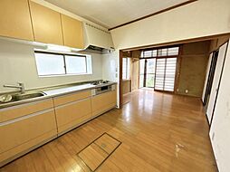 米子市淀江町佐陀　戸建て 5DKのリビング/ダイニング