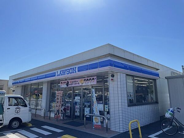 【近隣写真】ローソン八雲東岩坂店様まで約1100m（徒歩約14分）です。徒歩圏内にコンビニエンスストアがあるのはとても便利ですね。 2200m