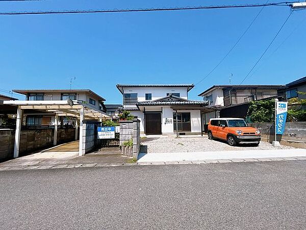 価格には消費税、リフォーム費用を含みます。自社物件につき随時ご案内可能。内覧希望の方はお電話ください。
