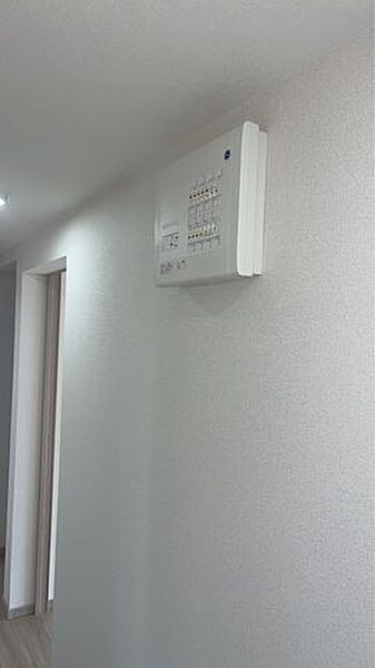 【リフォーム完成間近】分電盤は新品に交換いたしました。
