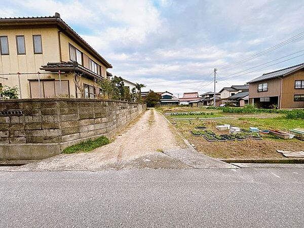 【敷地写真】旗竿敷地の様子です。