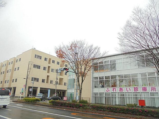 松江市生協病院まで2200ｍ（車で6分）です。総合病院が近くにあると何かと安心ですね。
