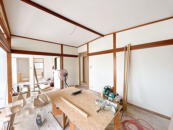 【リフォーム中】8/9撮影　和室約6帖の写真です。