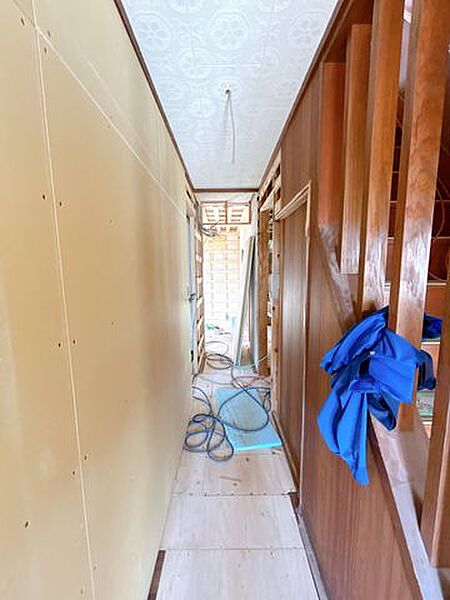 【8/7撮影】廊下の写真です。