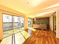 福山市青葉台2丁目13-20 3LDKのリビング/ダイニング