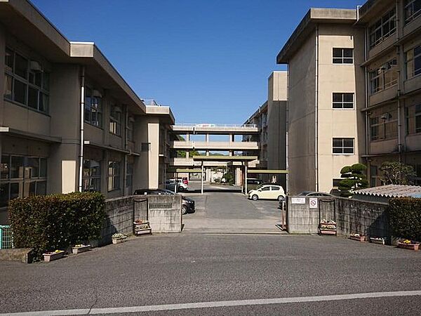 【周辺環境/中学校】福山市立幸千中学校まで約2200ｍ