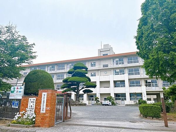 【周辺環境/小学校】福山市立遺芳丘小学校まで約1900ｍ