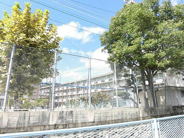 尾道市立栗原小学校 栗原小学校まで徒歩17分。 1330m