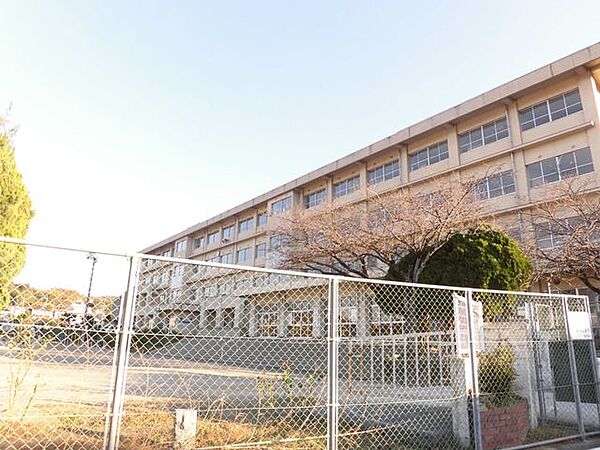 福山市立坪生小学校 徒歩19分。 1470m