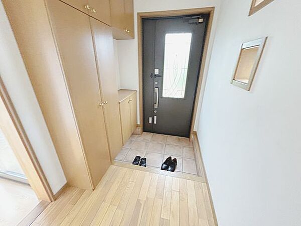 【内外装リフォーム中】玄関
