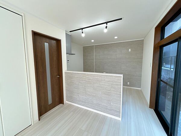 外観：334000182348