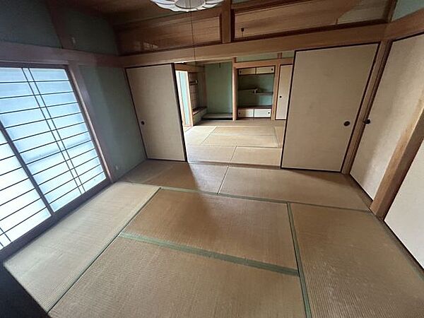 【リフォーム中】1階和室6帖です。フローリング仕上げにして洋室に変更します。（7月31日撮影）