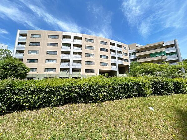 【リフォーム済】南東側から見た外観です。（6月13日撮影）