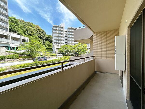 【リフォーム済】北西向きのバルコニーです。