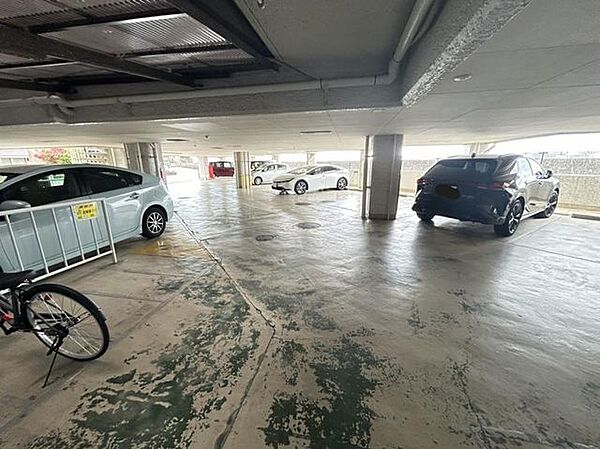 【駐車場】現在空きはございません。
