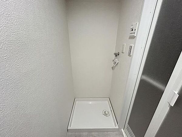 【リフォーム済】洗面脱衣所にある防水パンは新しいものを取り付けました。