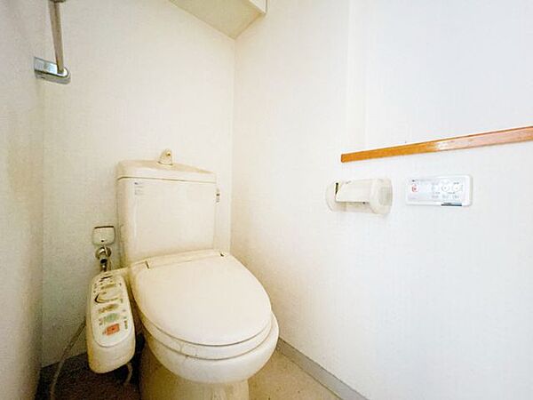 【現況販売】トイレです。（8月17日撮影）