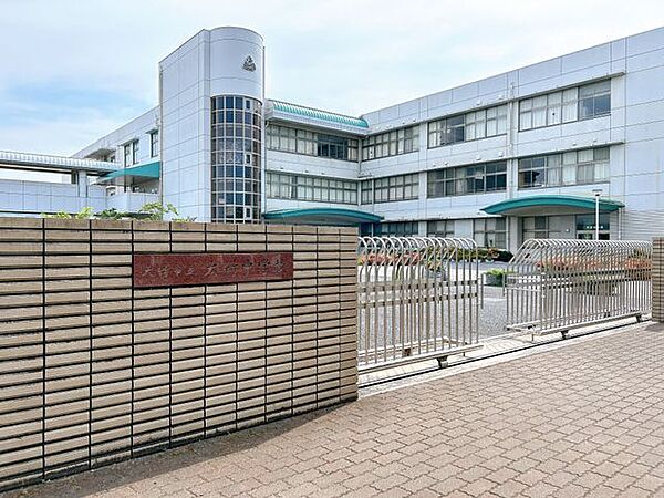 【周辺環境】大竹市立大竹中学校まで約450m（徒歩約6分）です。