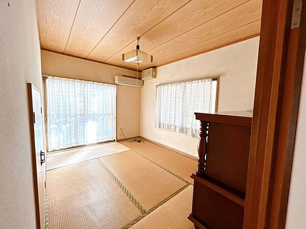 【現況販売】玄関横和室
