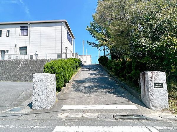 【周辺施設/中学校】柳井西中学校まで約2.8ｋｍ 2800m